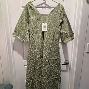 Elegant Sage Floral Vine Maxi Dress